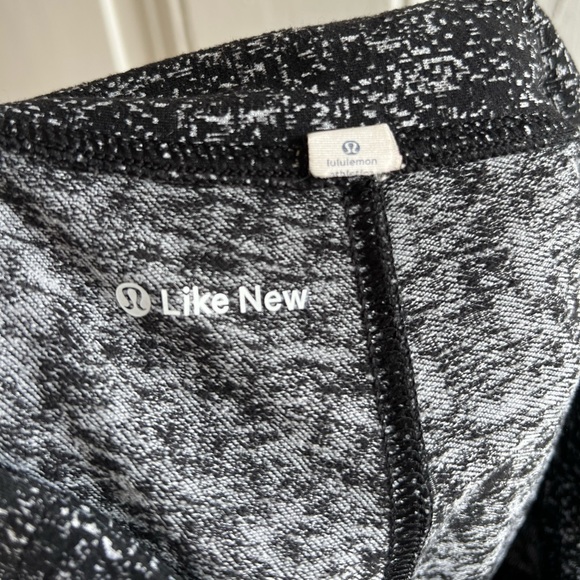 Lululemon Like New Ready to Rulu Pant in Jacquard Black White Size 4 - Picture 8 of 12